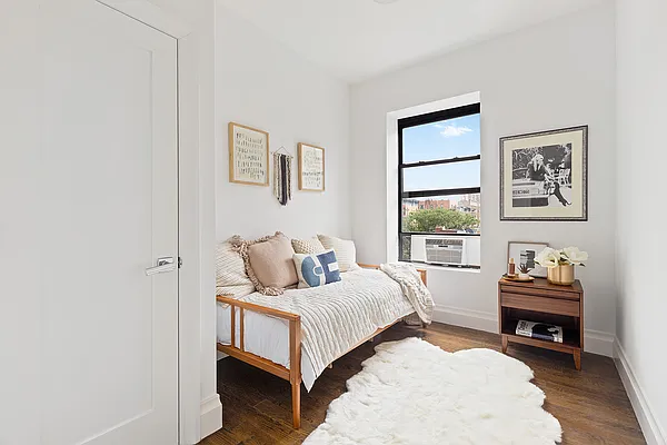 Sold by Compass | media 4