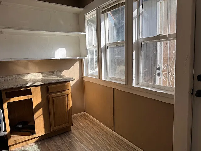 5 bed, 1667 sqft, $2,100 — Photo 4