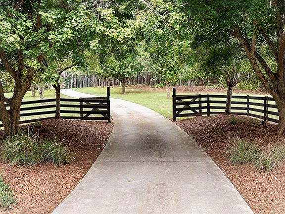 4th image of 1260 Old Kincaid Road