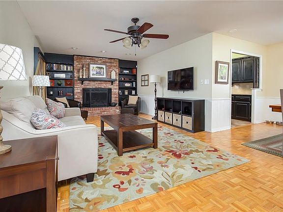 5th image of 3116 Center St