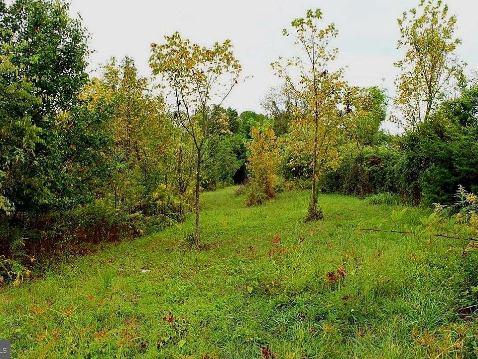 1st image of Cedar Ln