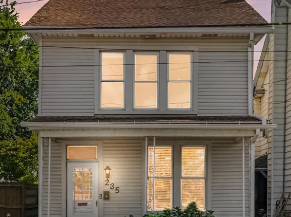 235 W 2nd St, Hummelstown, PA 17036