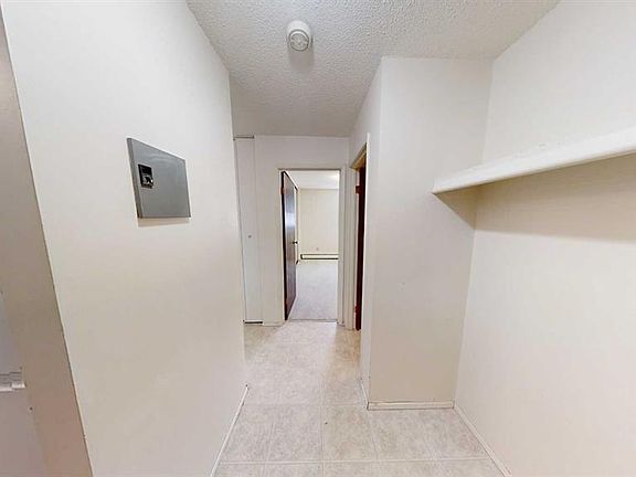 4th image of 9656 Hillcrest Dr #105