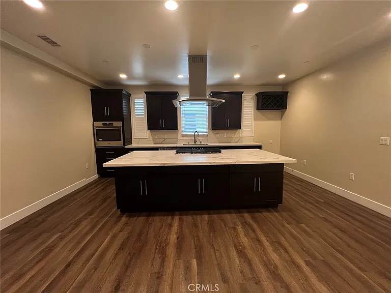 13804 Cordary Ave — Photo 35