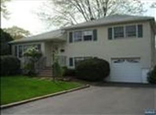 338 Spruce Ave, Emerson, NJ 07630