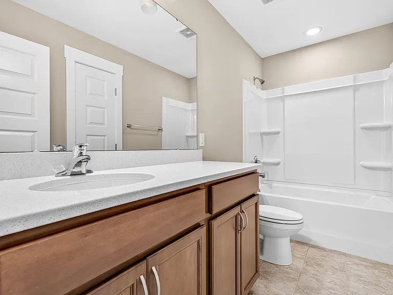 7795 Park Gate Dr — Photo 23
