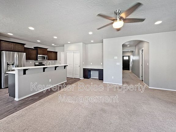 5th image of 34 N Mingus Ave