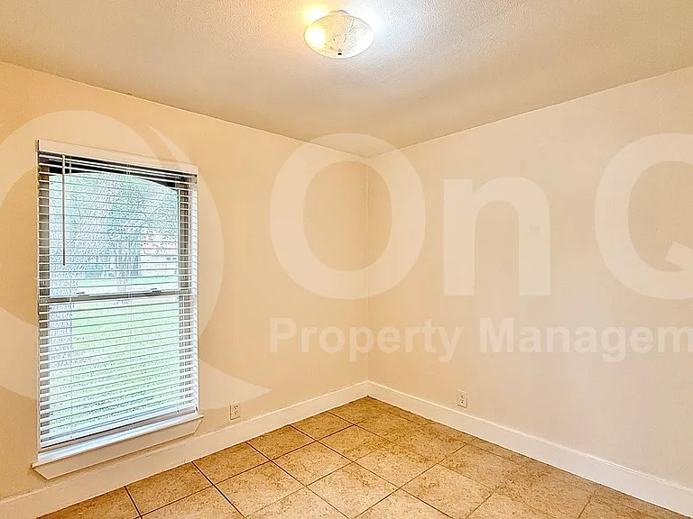 509 Greenway Dr — Photo 12