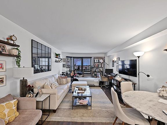 4th image of 220 E 60th St APT 2K