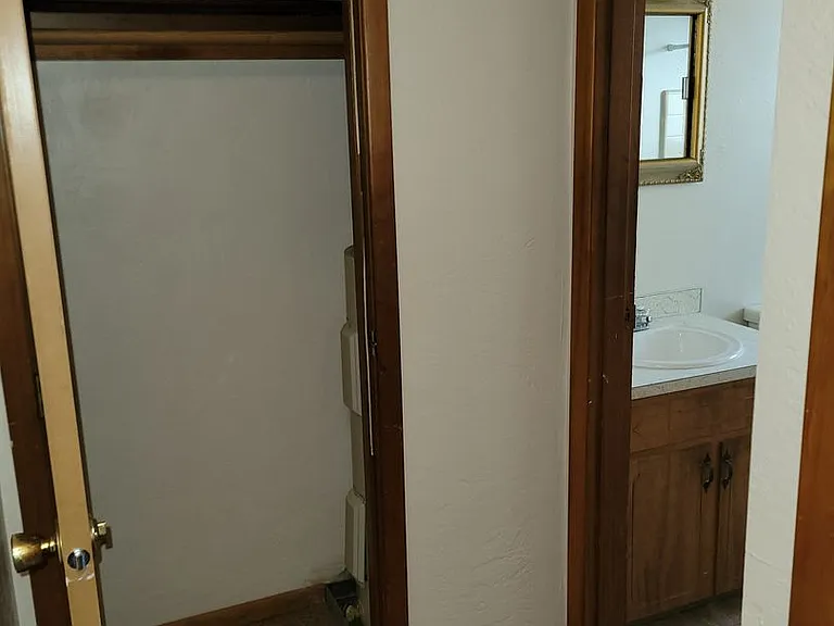 310-Colony Apartments — Photo 11