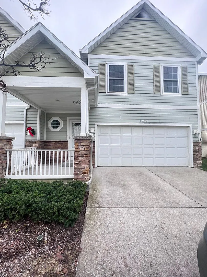 Forest Hills Schools Condo! — Photo 1