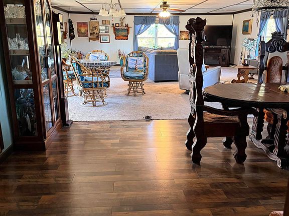 5th image of 28 Billstown Rd