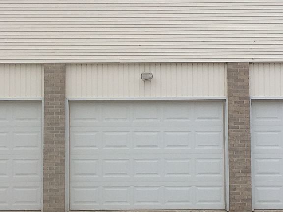 3rd image of 1592 Girard Way APT B