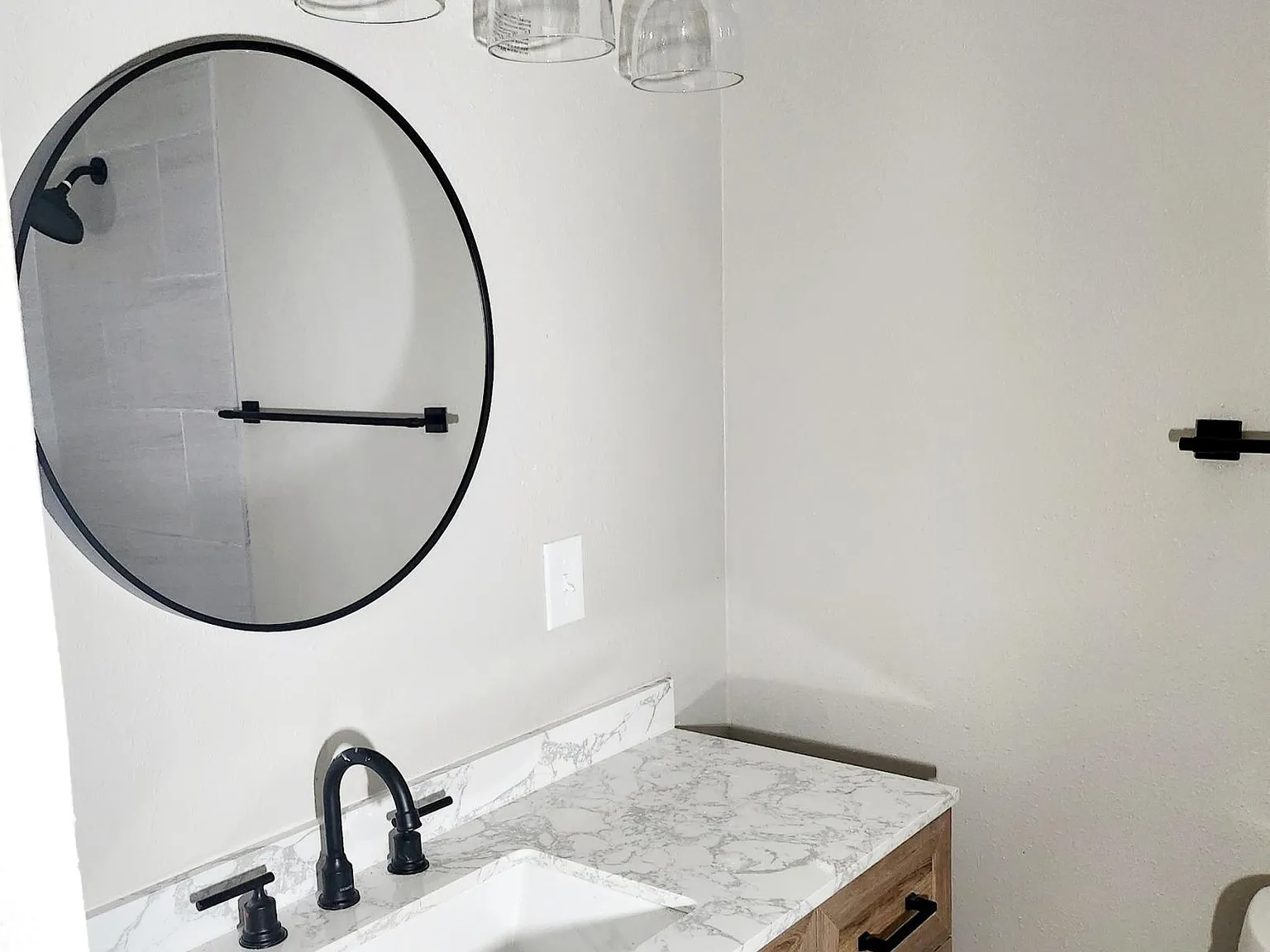 2 bed, 1.5 bath, 1120 sqft, $1,000 — Photo 3
