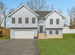 111 Logans Way, Maybrook, NY 12543