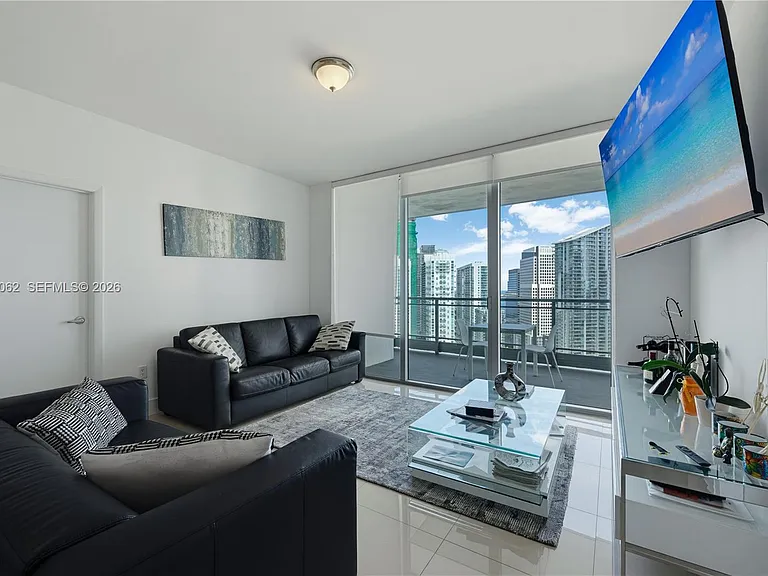 90 SW 3rd St #3511 — Photo 4