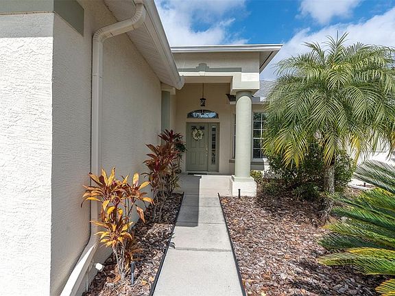 3rd image of 11429 Hidden Cove Ct