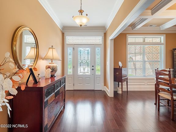 3rd image of 2308 Compass Pointe South Wynd Wynd NE