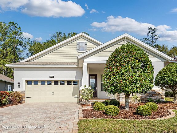 3rd image of 19511 Lily Pond Ct