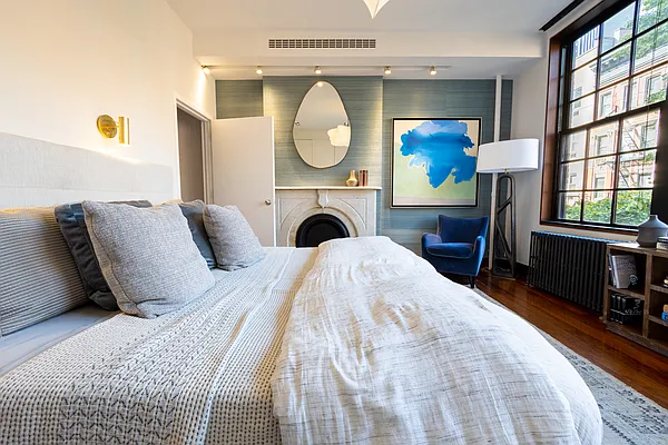 Rented by Finest Furnished LLC | media 11