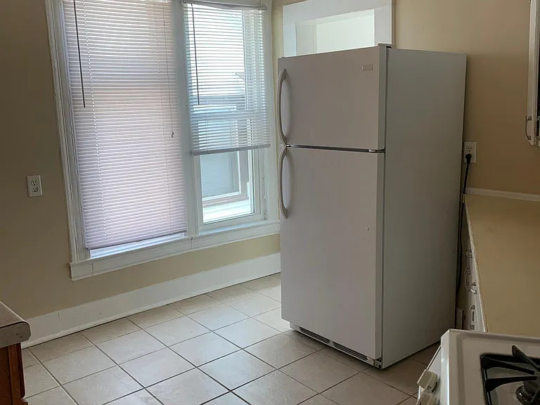 755 Watson St SW #2 — Photo 5