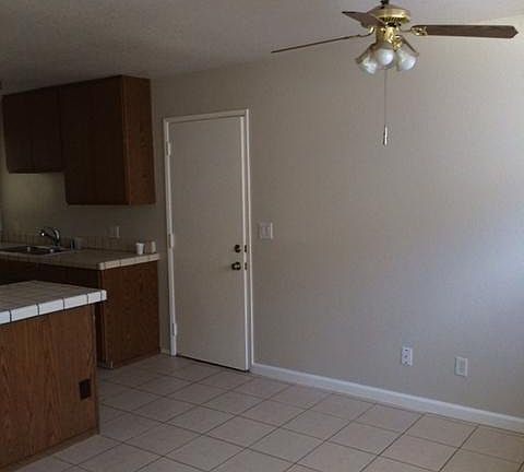 2nd image of 2128 Lakewood Dr