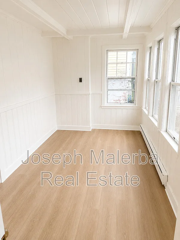 3 bed, 1.0 bath, $1,900 — Photo 4