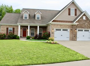 3333 Fox Fire Ct, BOWLING GREEN, KY 42104