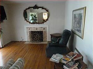 1st image of 2548 Fernwood Ave