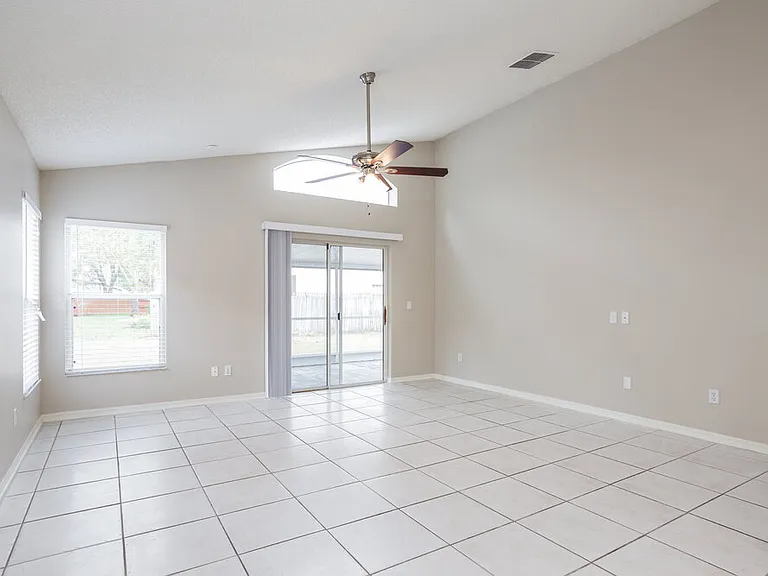 15833 Pine Lily Ct — Photo 10