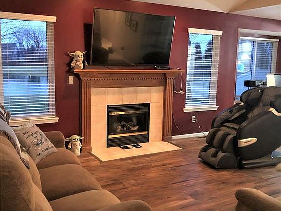 5th image of 26587 Stoneway Dr