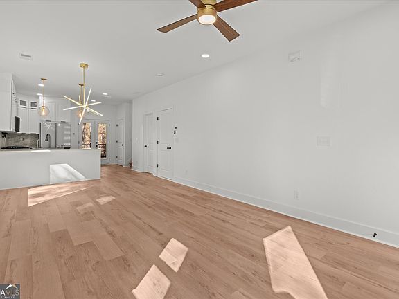 5th image of 752 Crystal Bay Rd