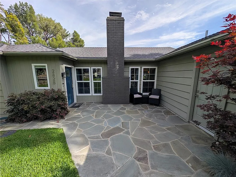 2828 Henrietta Ave — Photo 4