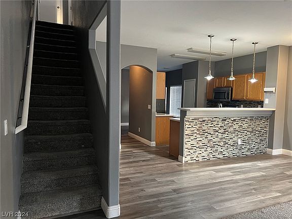 5th image of 6077 Dry Bed St Unit 103