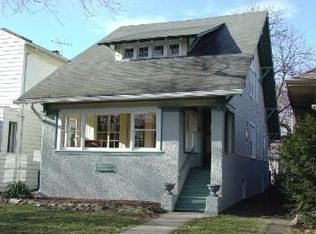 715 Hayes Ave, Oak Park, IL 60302