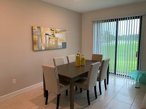 Great Room - Dining - Model