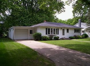 110 Schmahl Dr, Redwood Falls, MN 56283