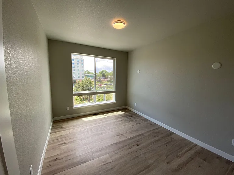 5335 W 12th Ave — Photo 55