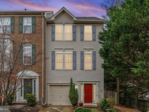 9151 Silvershadow Ct, Lorton, VA 22079