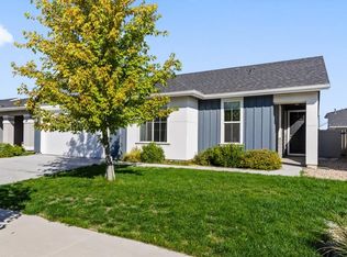 5988 W Riva Capri St, Meridian, ID 83646