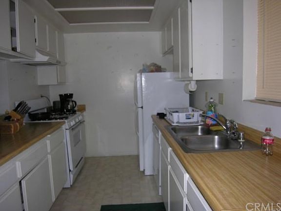 4th image of 56279 Buena Vista Dr APT 9