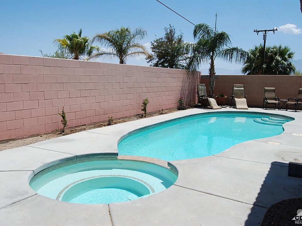 1st image of 9464 N Palm Dr