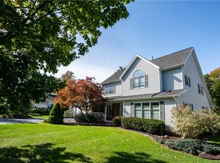 277 Tumbleweed Dr, Pittsford, NY 14534
