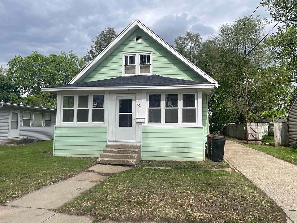 1st image of 3026 10th St