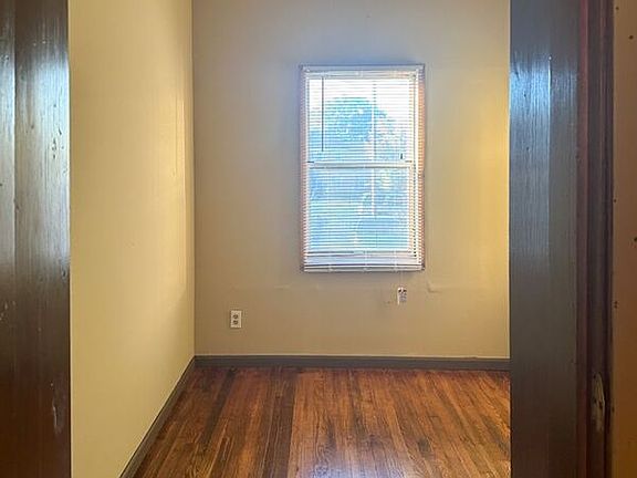 3rd image of 5501 Partridge Ave #1F