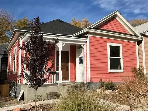 2 bed, 800 sqft, $1,950 — Photo 1