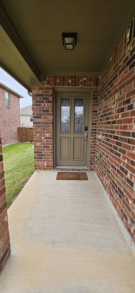 Building Photo - 12205 Big Rock Dr