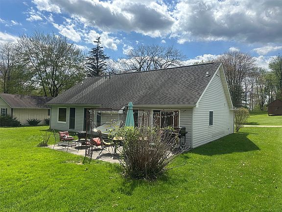 5th image of 10608 Mohawk Rd