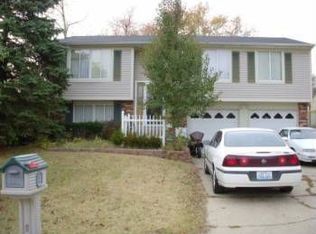 8216 Sealston Dr, Louisville, KY 40228