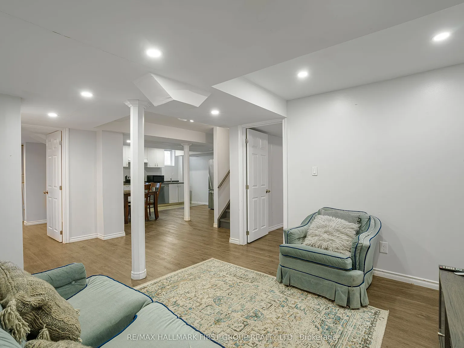 2 bed, $1,900 — Photo 3